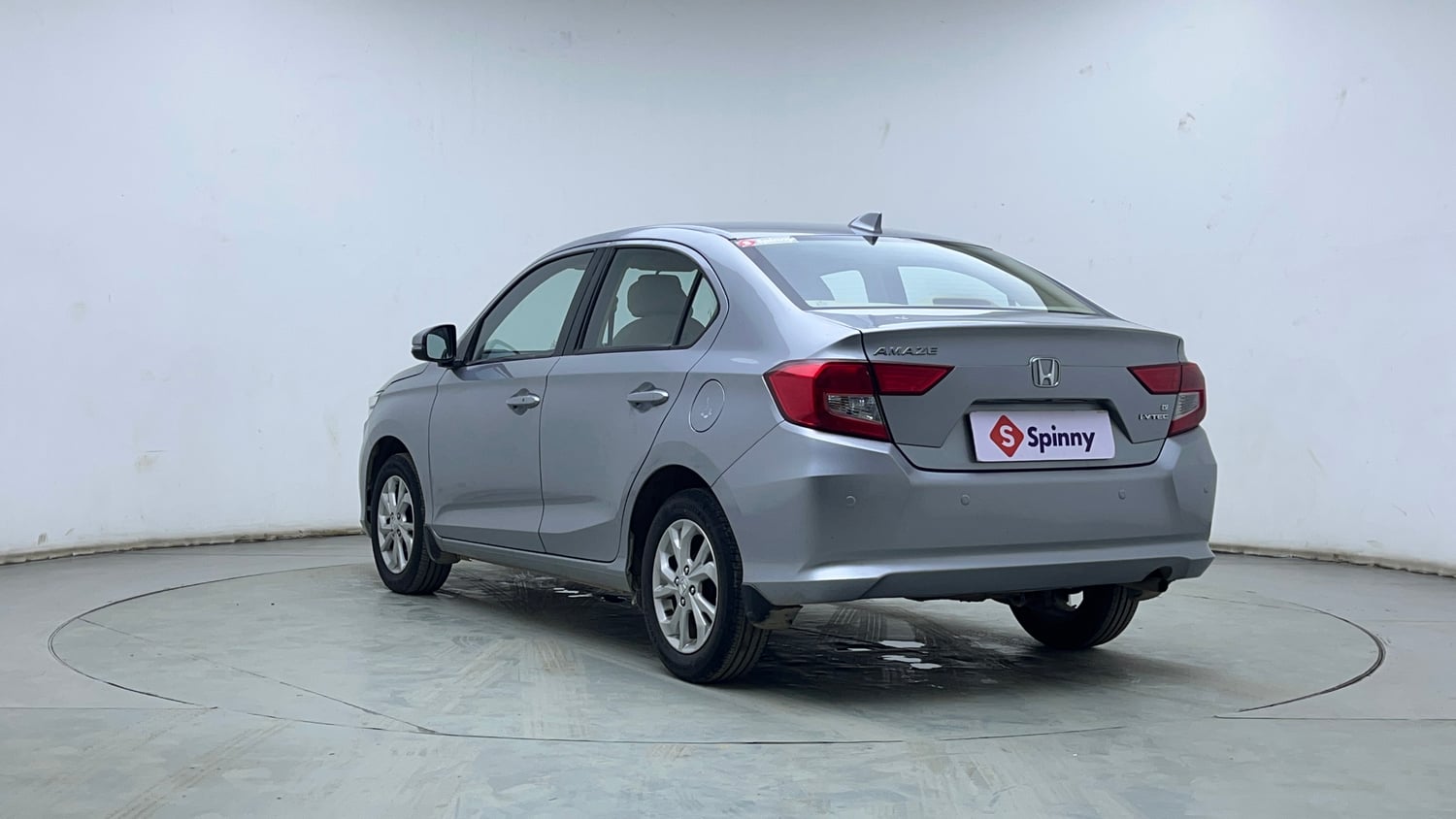 Used 2018 Honda Amaze 1.2 V CVT Petrol Petrol Automatic exterior LEFT REAR CORNER VIEW
