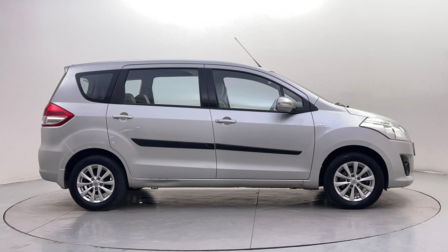 Used 2015 Maruti Suzuki Ertiga ZXi Petrol Manual exterior RIGHT SIDE VIEW