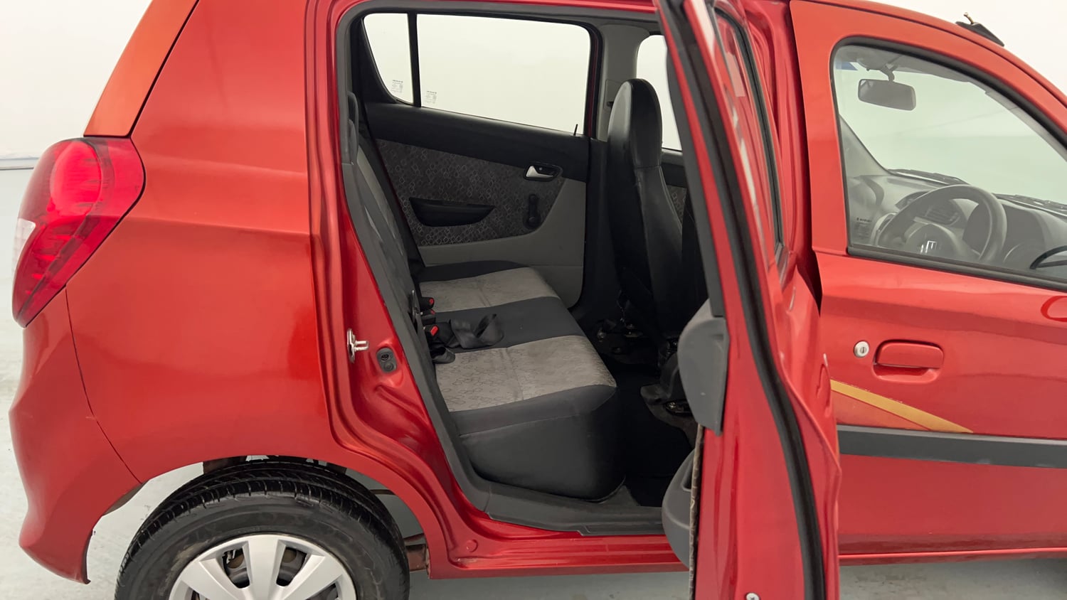 Used 2017 Maruti Suzuki Alto 800 VXi Petrol Manual interior RIGHT SIDE REAR DOOR CABIN VIEW