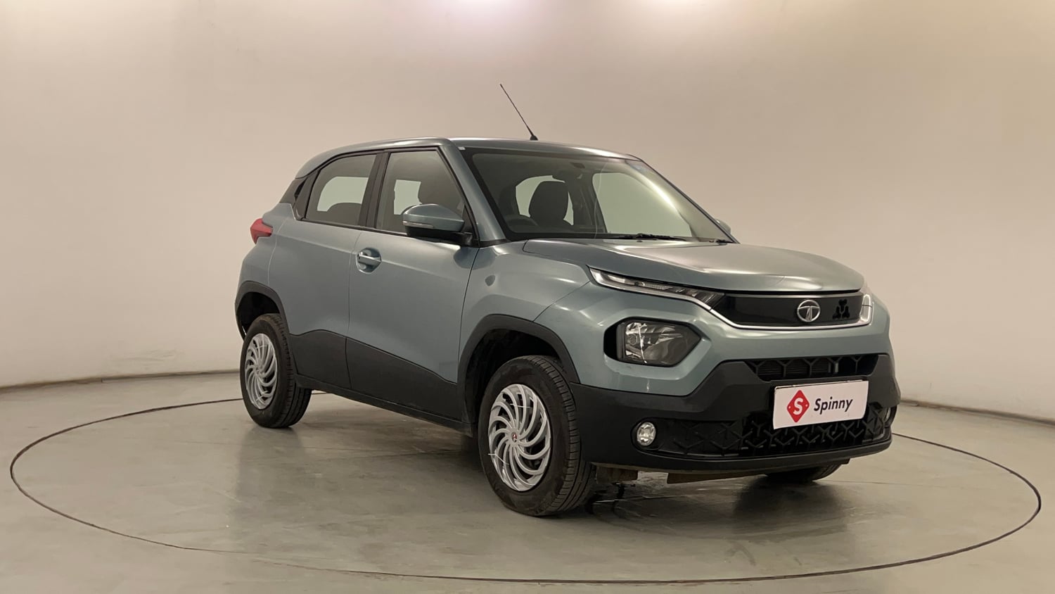 Used 2022 Tata Punch Accomplished AMT Petrol Automatic exterior RIGHT FRONT CORNER VIEW