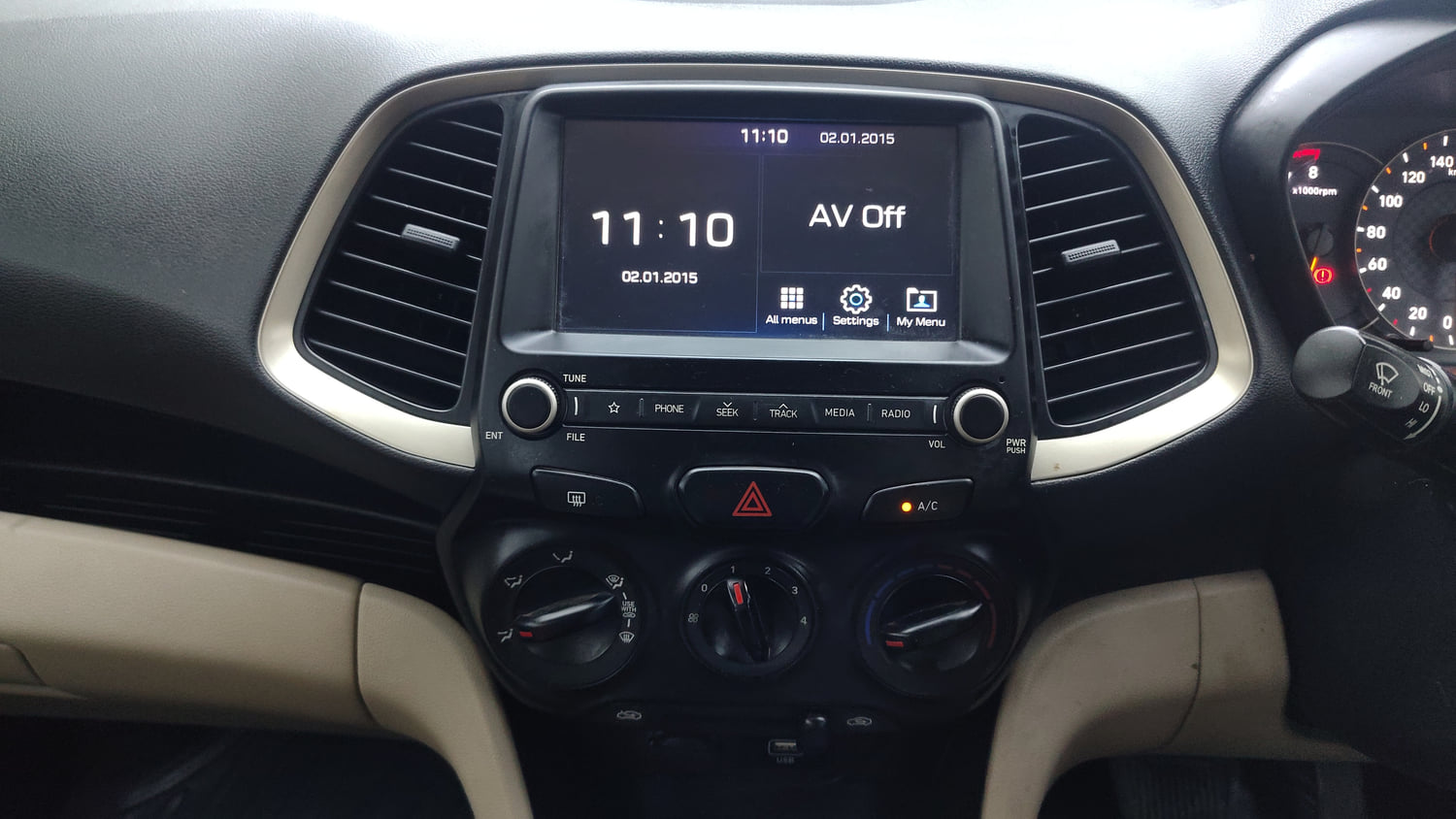 Used 2019 Hyundai Santro Sportz AMT Petrol Automatic interior MUSIC SYSTEM & AC CONTROL VIEW