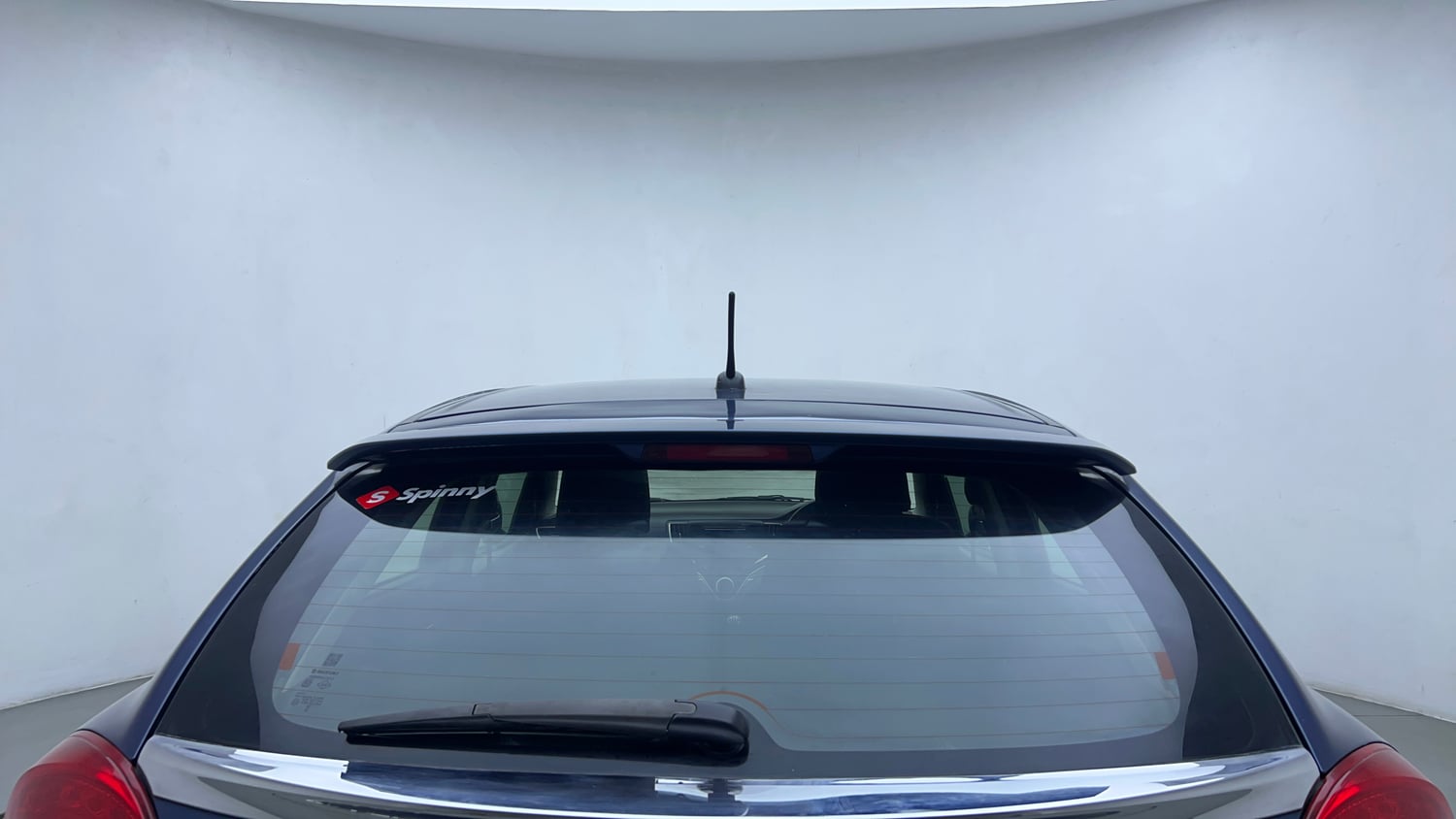 Used 2017 Maruti Suzuki Baleno Zeta 1.2 Petrol Manual exterior BACK WINDSHIELD VIEW