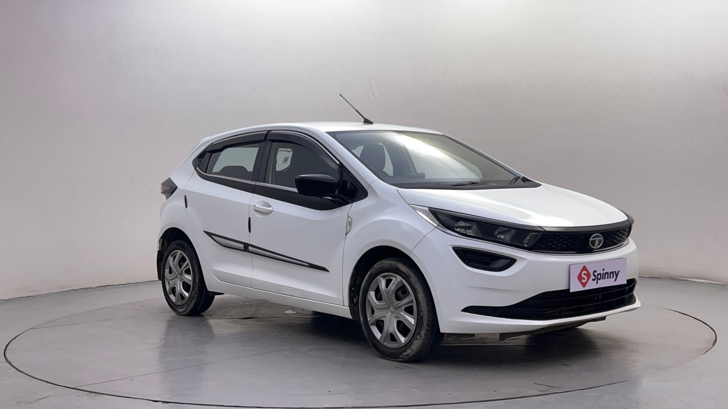 Used 2022 Tata Altroz XM Plus Petrol Petrol Manual exterior RIGHT FRONT CORNER VIEW