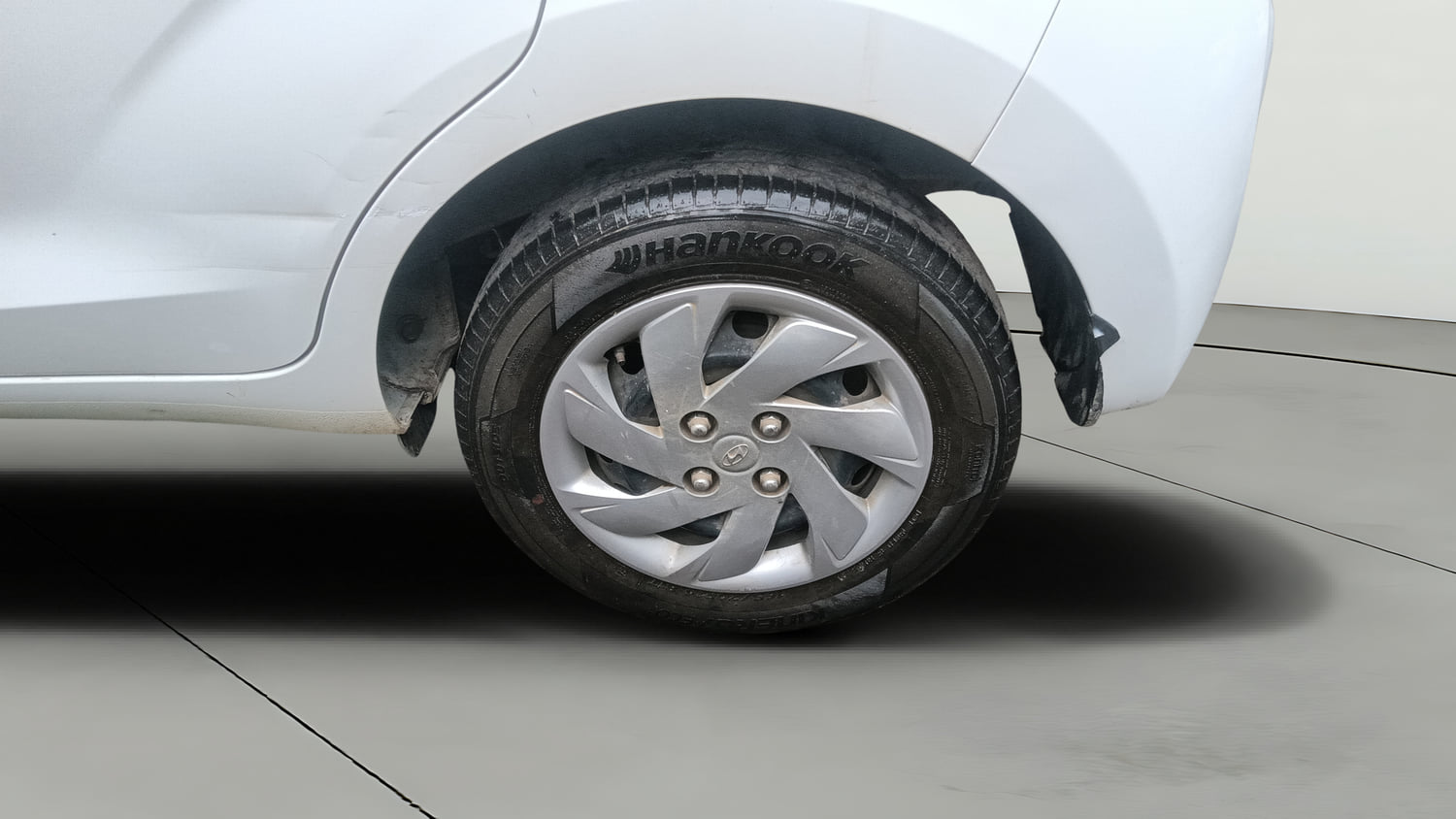 Used 2019 Hyundai Santro Sportz AMT Petrol Automatic tyres LEFT REAR TYRE RIM VIEW