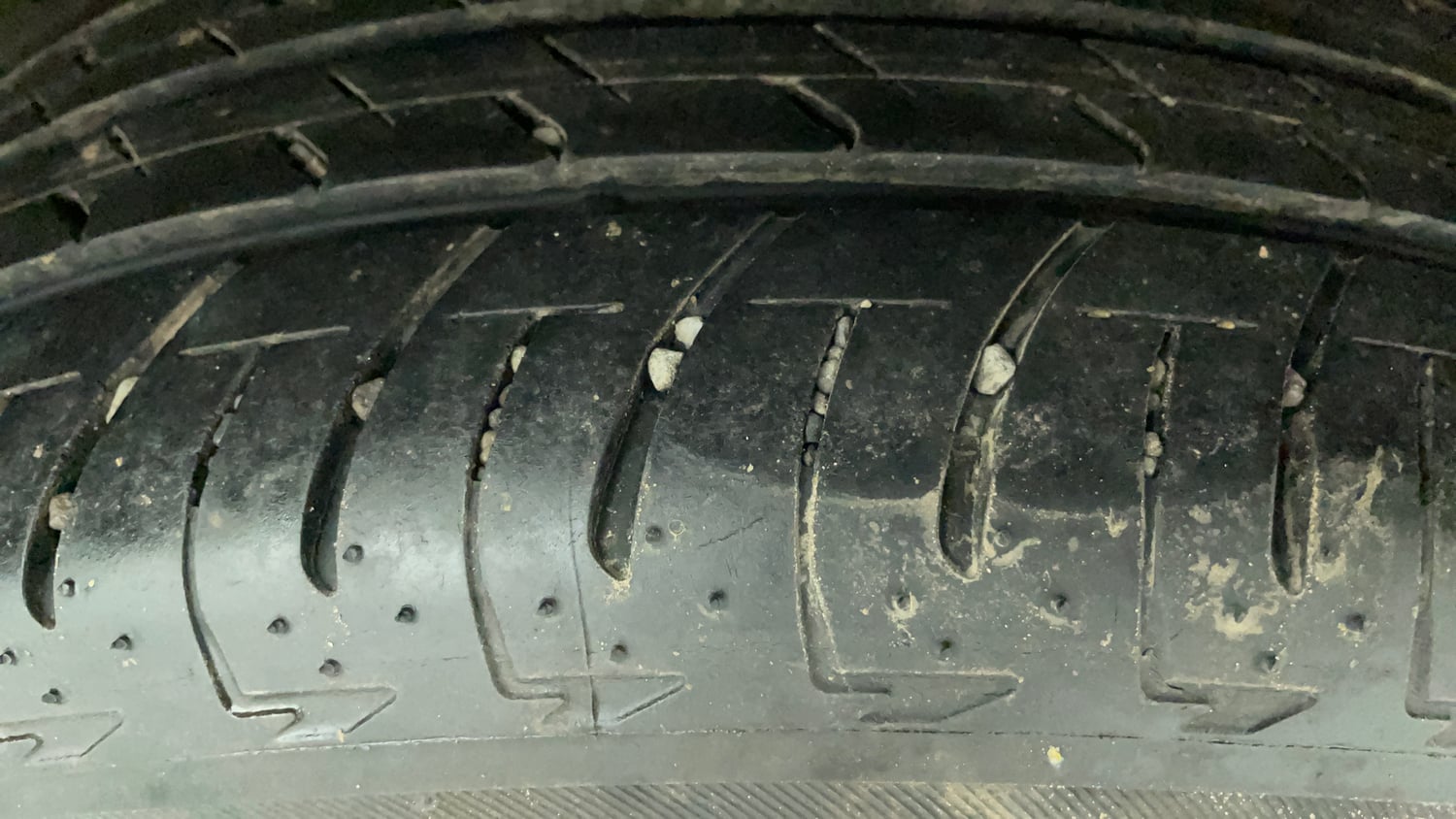 Used 2017 Ford EcoSport Titanium + 1.5L TDCi Diesel Manual tyres LEFT REAR TYRE TREAD VIEW
