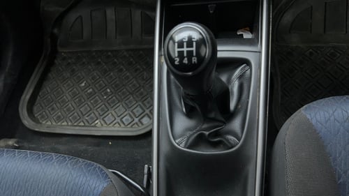 Used 2019 Maruti Suzuki Baleno Delta Petrol Manual interior GEAR  KNOB VIEW