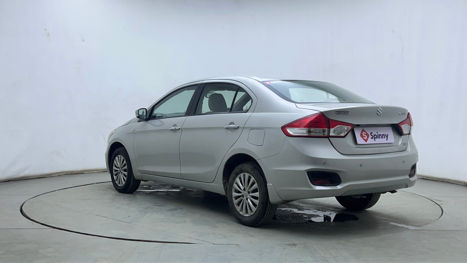 Used 2016 Maruti Suzuki Ciaz ZXi Petrol Manual exterior LEFT REAR CORNER VIEW
