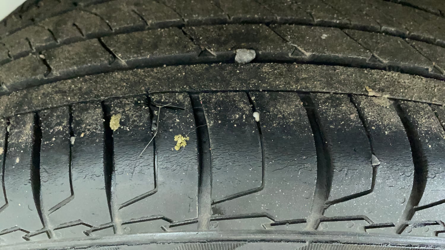 Used 2019 Kia Seltos HTX 1.5 Diesel Diesel Manual tyres RIGHT REAR TYRE TREAD VIEW