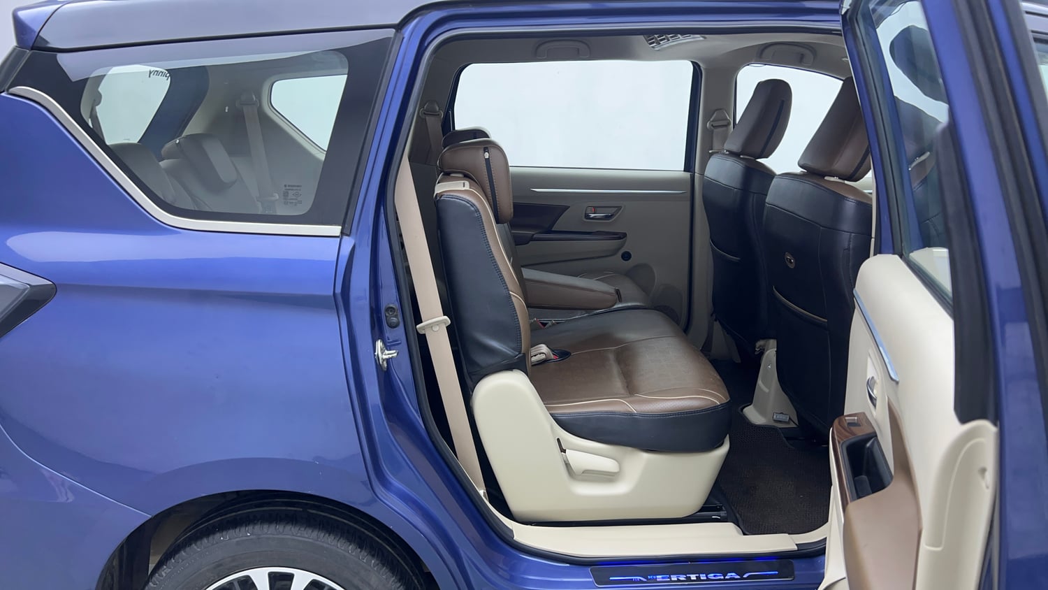 Used 2021 Maruti Suzuki New Ertiga VXi Petrol Manual interior RIGHT SIDE REAR DOOR CABIN VIEW