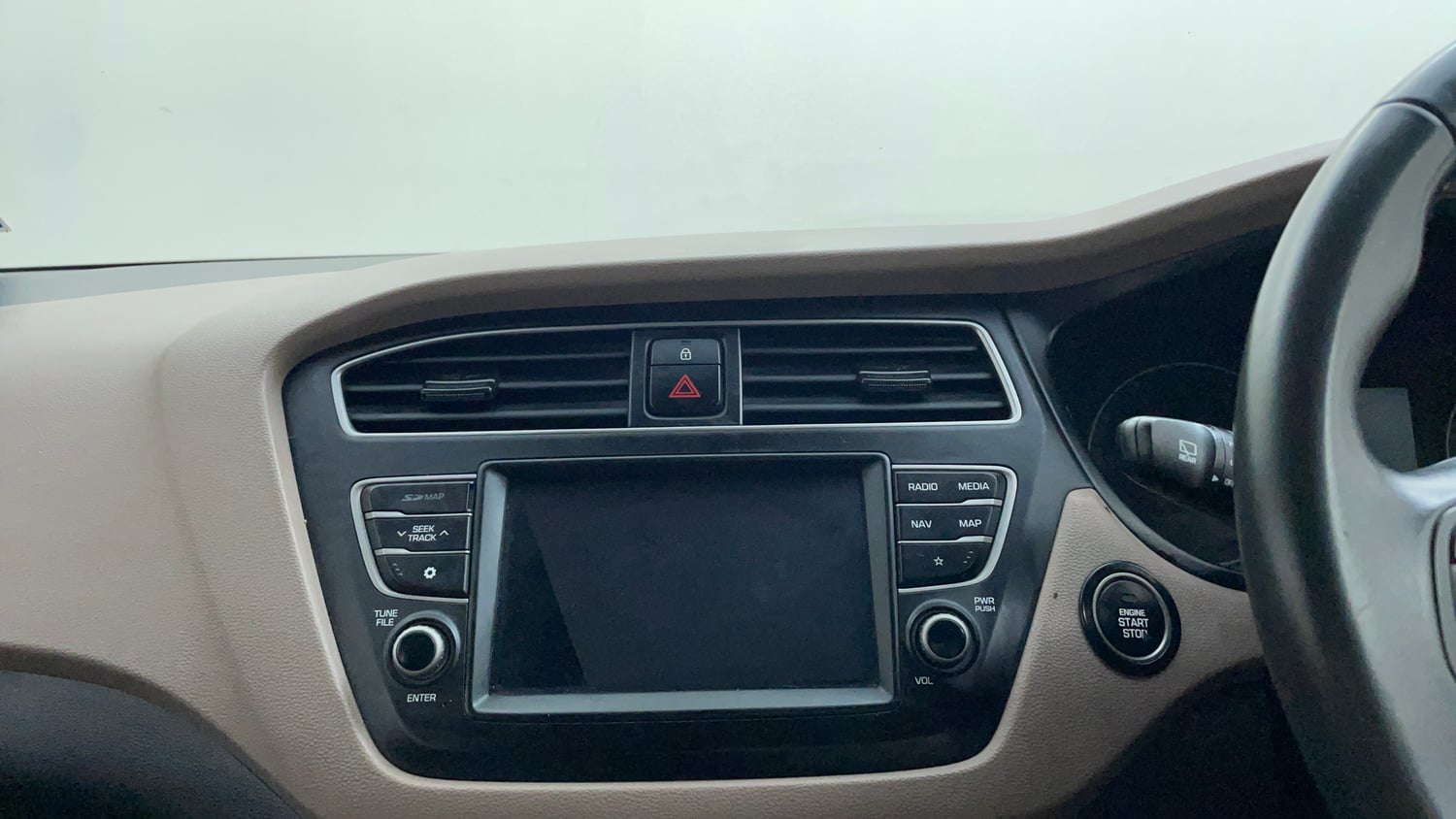 Used 2019 Hyundai Elite i20 Asta 1.2 (O) Petrol Manual top_features Touch screen infotainment system