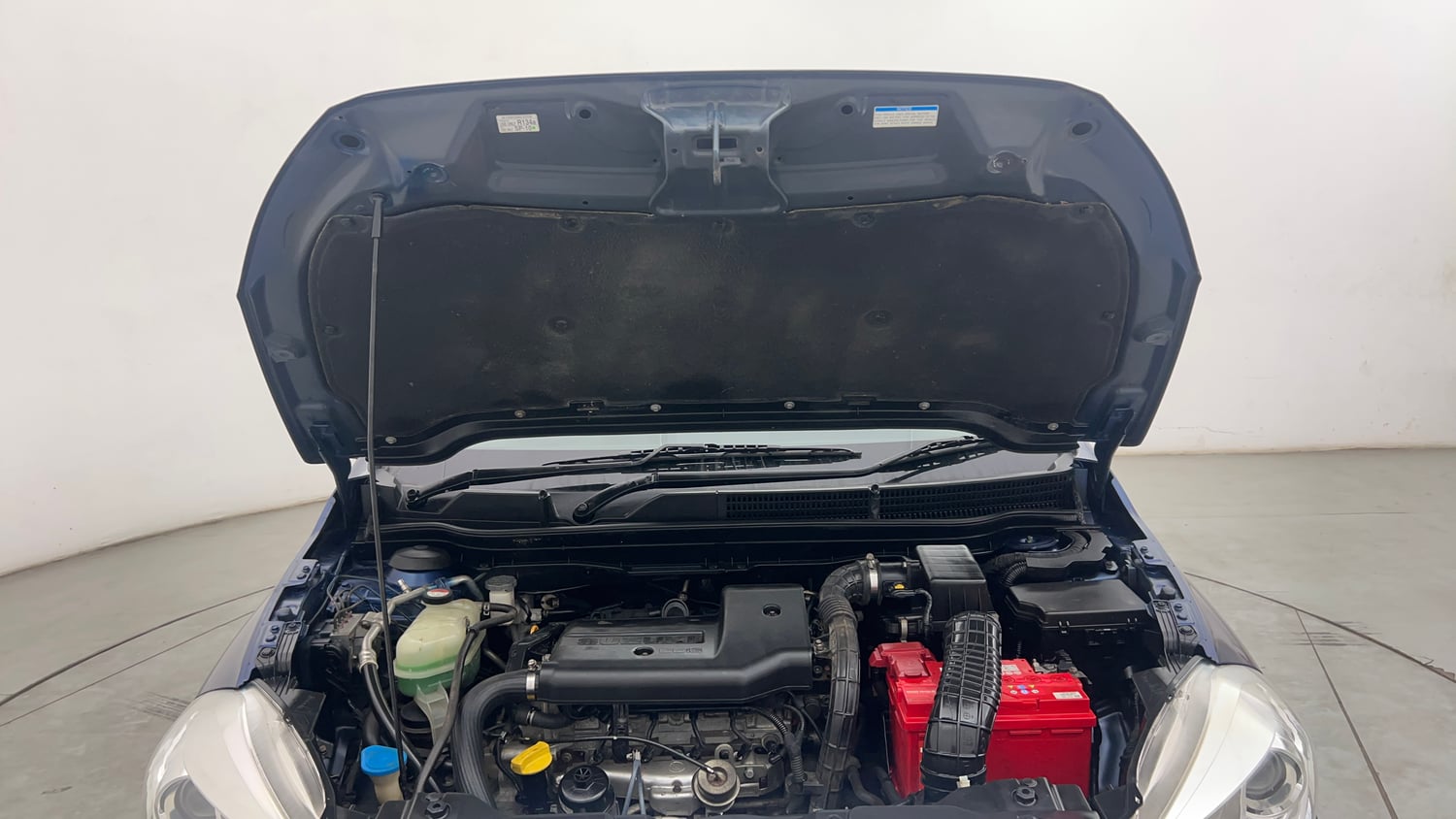 Used 2018 Maruti Suzuki S-Cross Zeta 1.3 Diesel Manual engine ENGINE & BONNET OPEN FRONT VIEW
