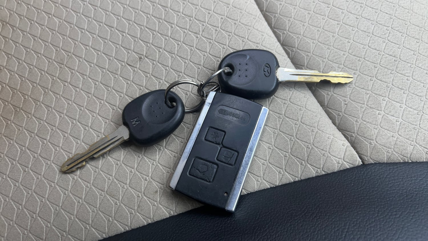 Used 2019 Hyundai Santro Magna CNG Cng Manual extra CAR KEY VIEW