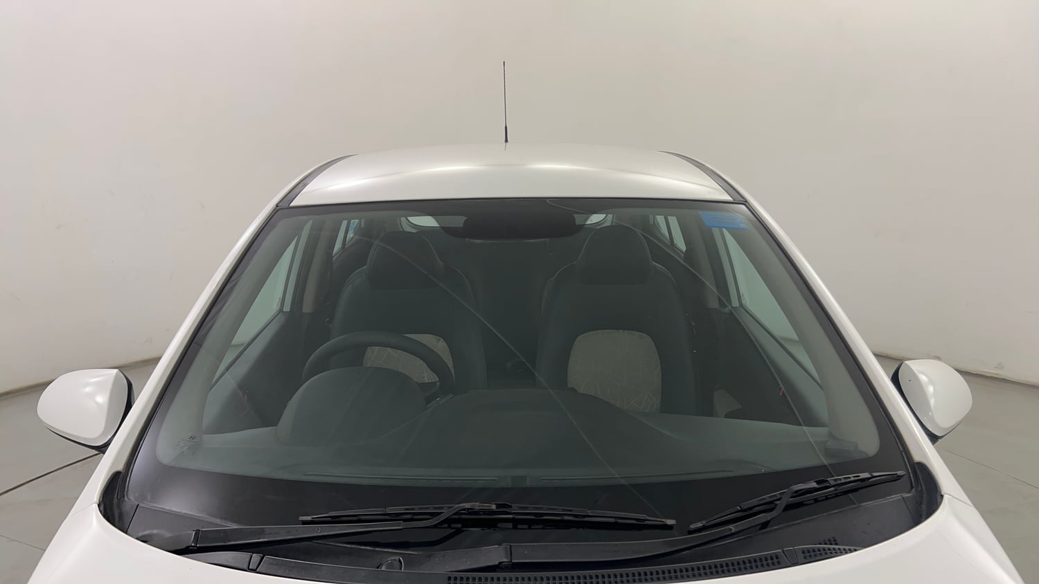 Used 2018 Hyundai Grand i10 Magna AT 1.2 Kappa VTVT Petrol Automatic exterior FRONT WINDSHIELD VIEW