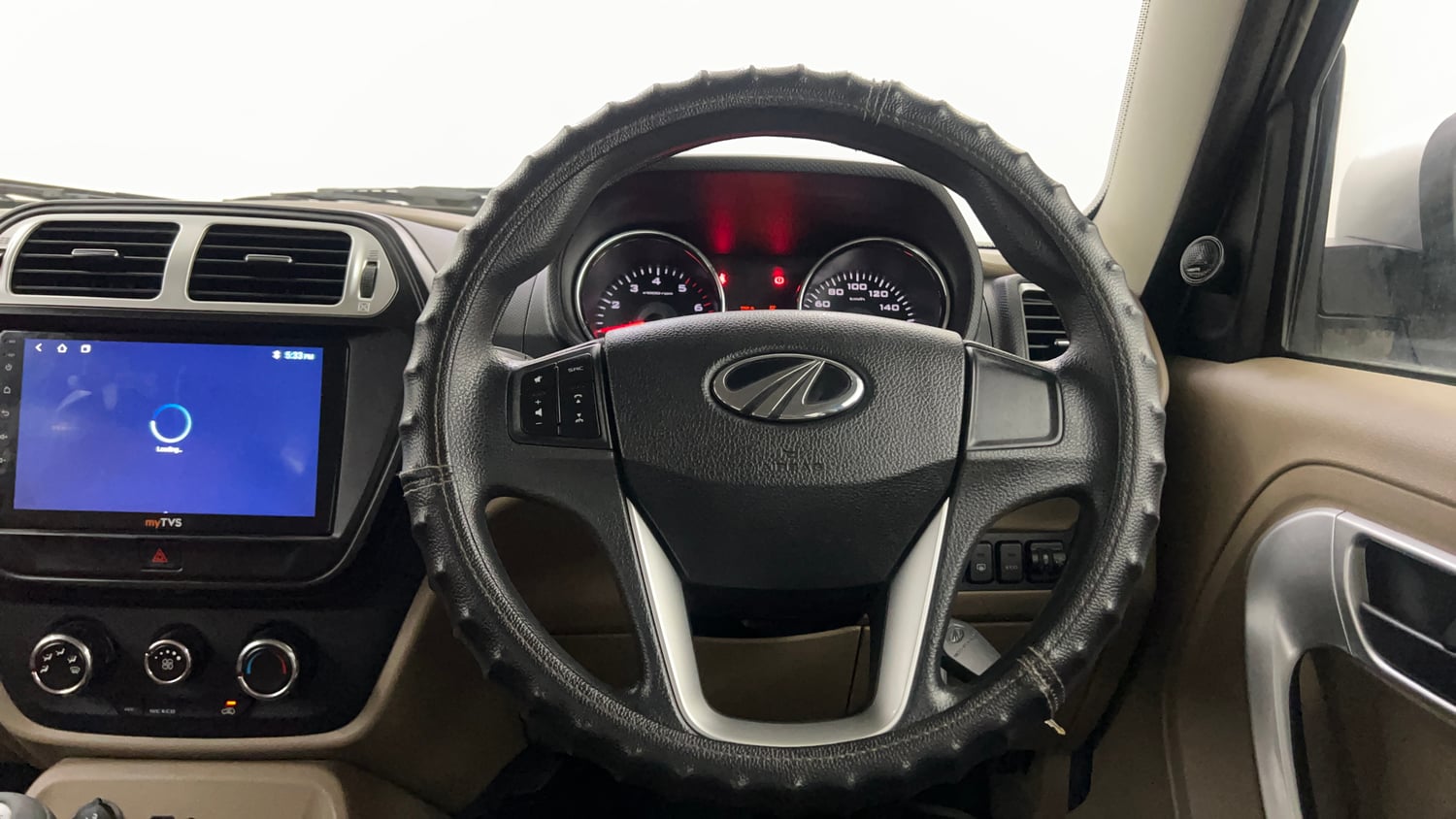Used 2016 Mahindra TUV300 T8 Diesel Manual interior STEERING VIEW