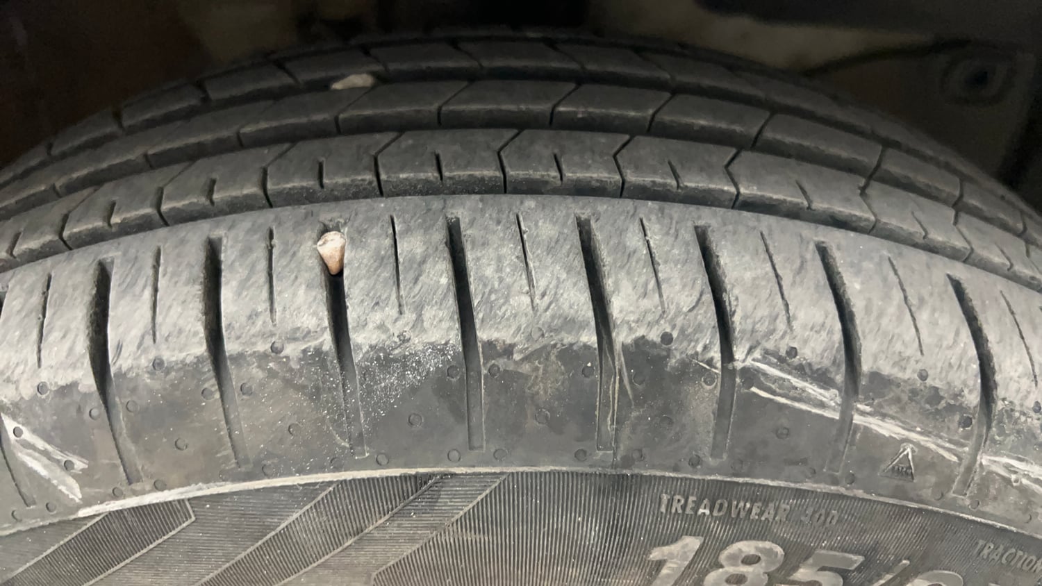 Used 2013 Honda City 1.5 S MT Petrol Manual tyres RIGHT FRONT TYRE TREAD VIEW