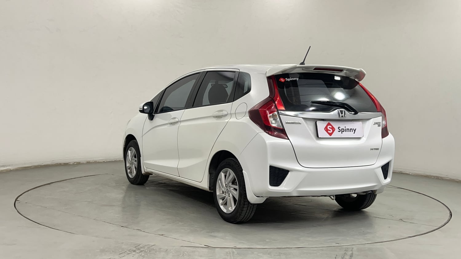 Used 2016 Honda Jazz VX Petrol Petrol Manual exterior LEFT REAR CORNER VIEW