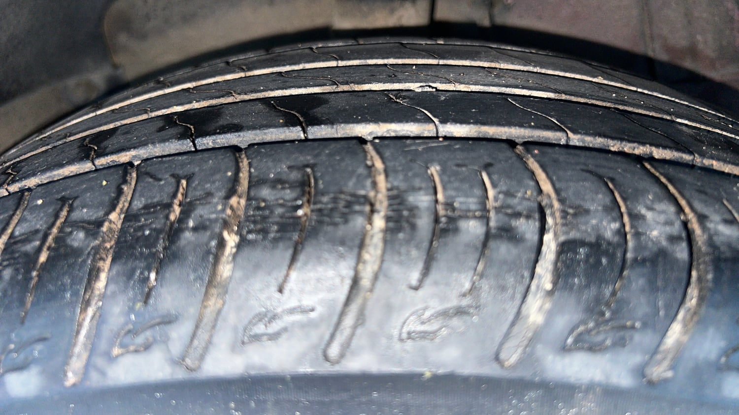 Used 2018 Tata Nexon XZ Plus Petrol Manual tyres RIGHT REAR TYRE TREAD VIEW