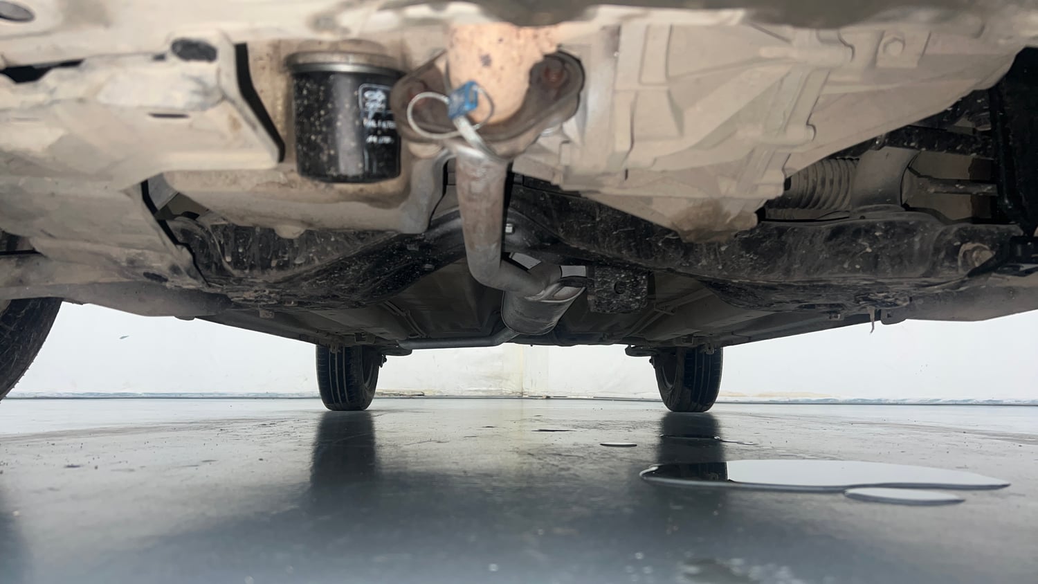 Used 2020 Maruti Suzuki Celerio VXi AMT Petrol Automatic extra FRONT LEFT UNDERBODY VIEW