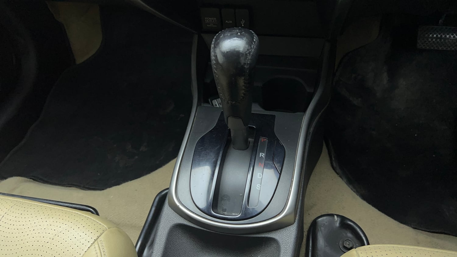 Used 2014 Honda City VX CVT Petrol Automatic interior GEAR  KNOB VIEW