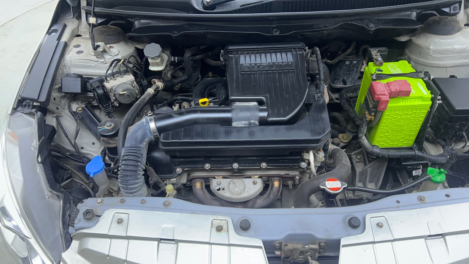 Used 2016 Maruti Suzuki Ciaz ZXi Petrol Manual engine ENGINE RIGHT SIDE VIEW