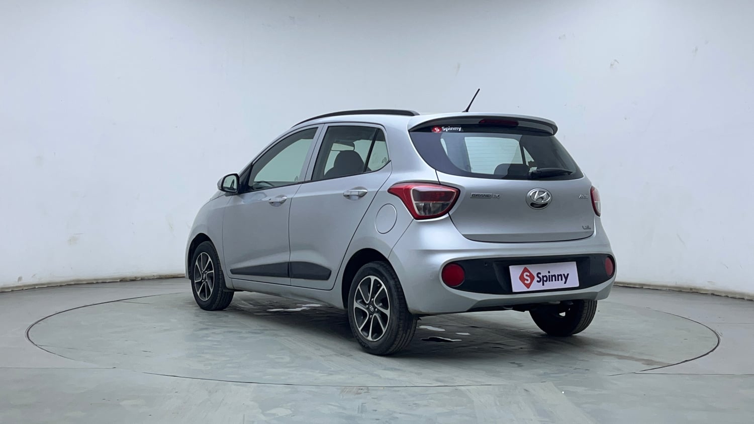 Used 2017 Hyundai Grand i10 Asta 1.2 Kappa VTVT Petrol Manual exterior LEFT REAR CORNER VIEW