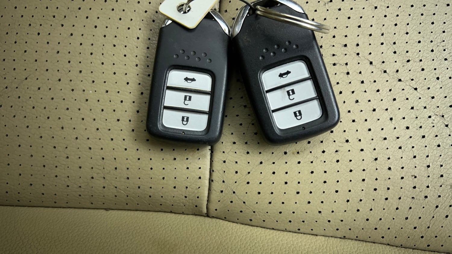 Used 2014 Honda City VX CVT Petrol Automatic extra CAR KEY VIEW