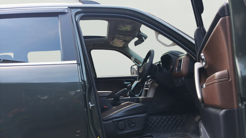 Used 2023 Mahindra Scorpio N Z8 L Diesel AT 4WD 7 STR Diesel Automatic interior RIGHT SIDE FRONT DOOR CABIN VIEW