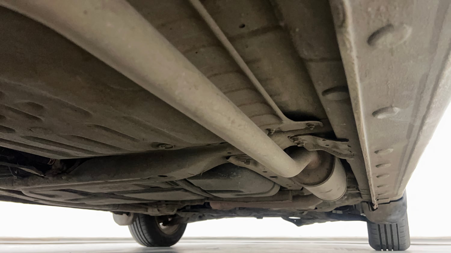 Used 2013 Honda City 1.5 S MT Petrol Manual extra REAR RIGHT UNDERBODY VIEW
