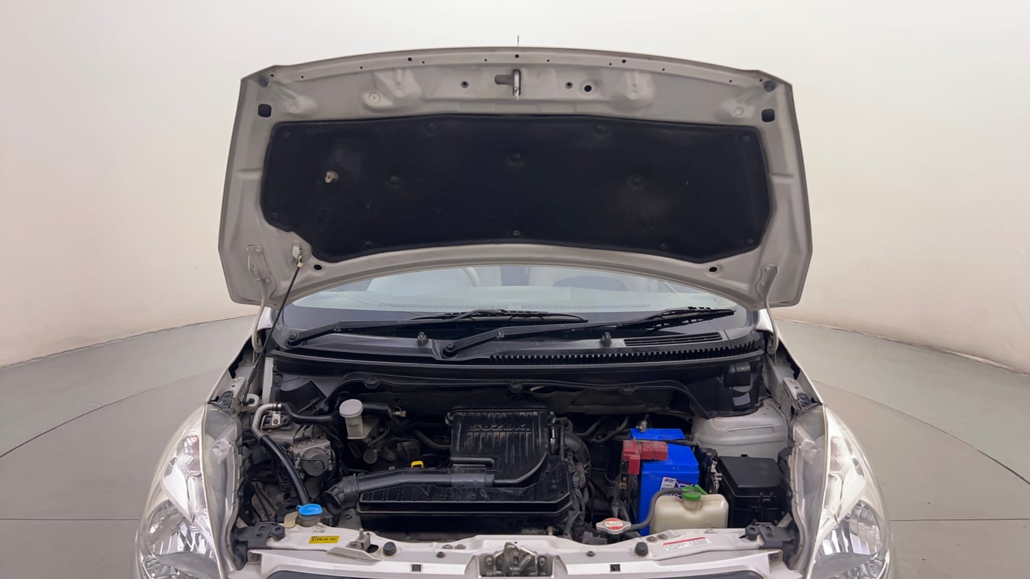 Used 2015 Maruti Suzuki Ertiga ZXi Petrol Manual engine ENGINE & BONNET OPEN FRONT VIEW