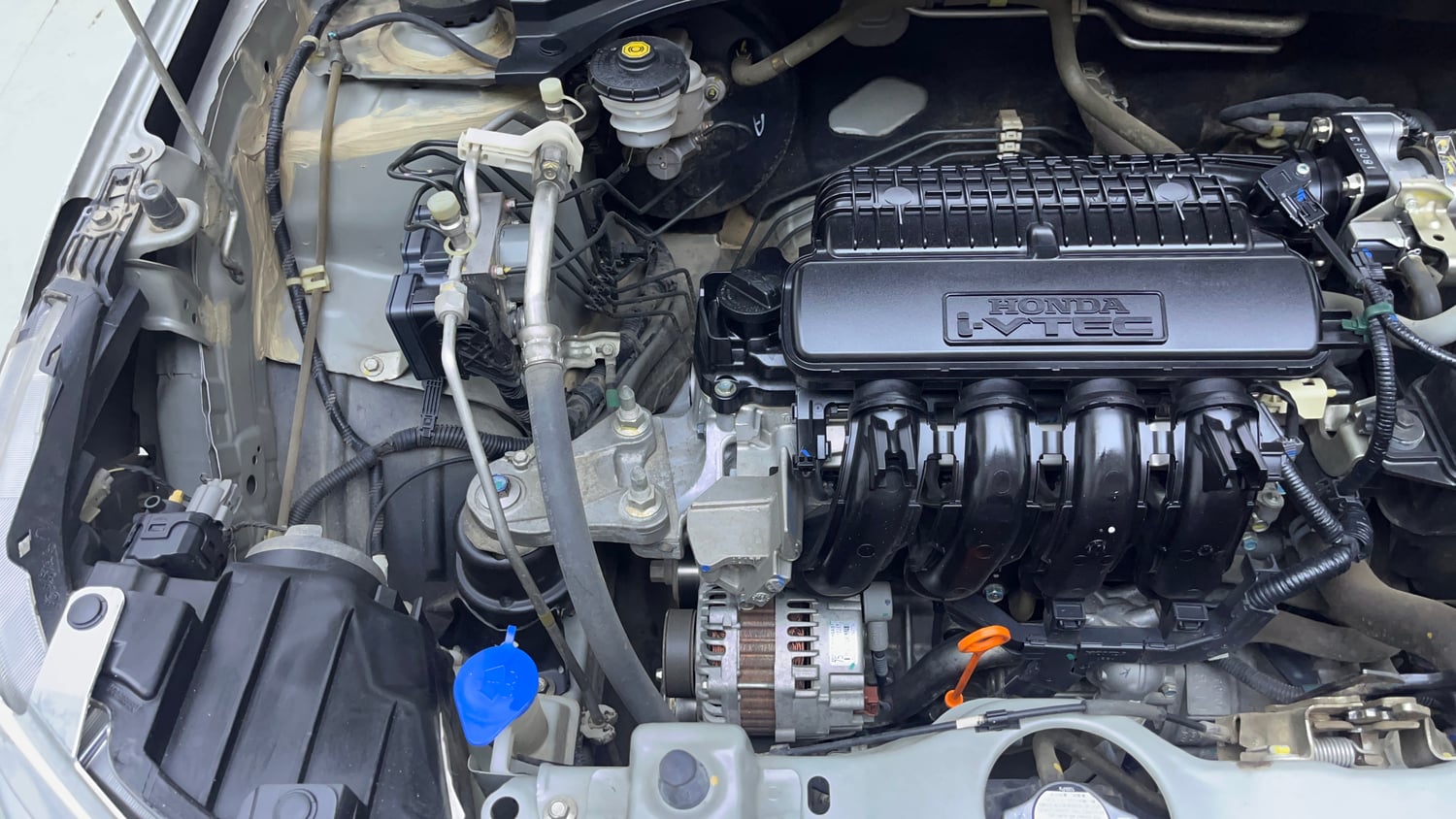 Used 2018 Honda Amaze 1.2 V CVT Petrol Petrol Automatic engine ENGINE RIGHT SIDE VIEW