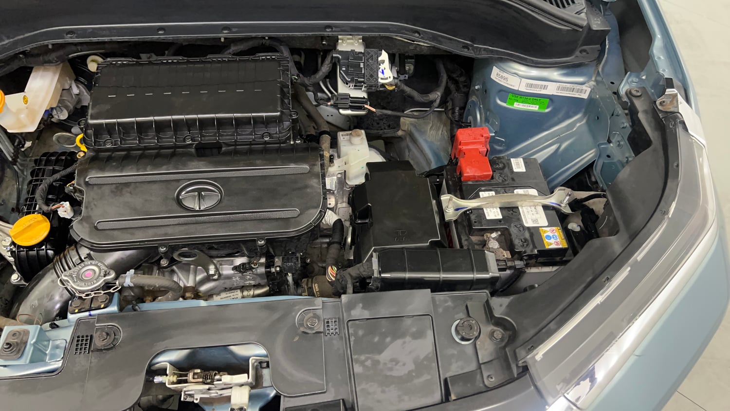 Used 2022 Tata Punch Accomplished AMT Petrol Automatic engine ENGINE LEFT SIDE VIEW