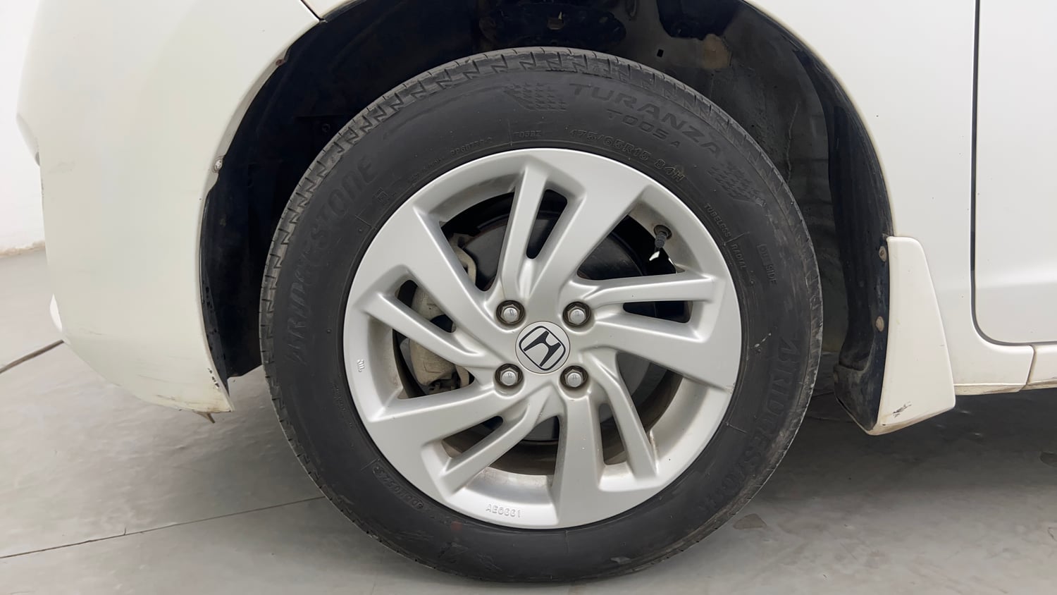 Used 2016 Honda Jazz VX Petrol Petrol Manual tyres LEFT FRONT TYRE RIM VIEW