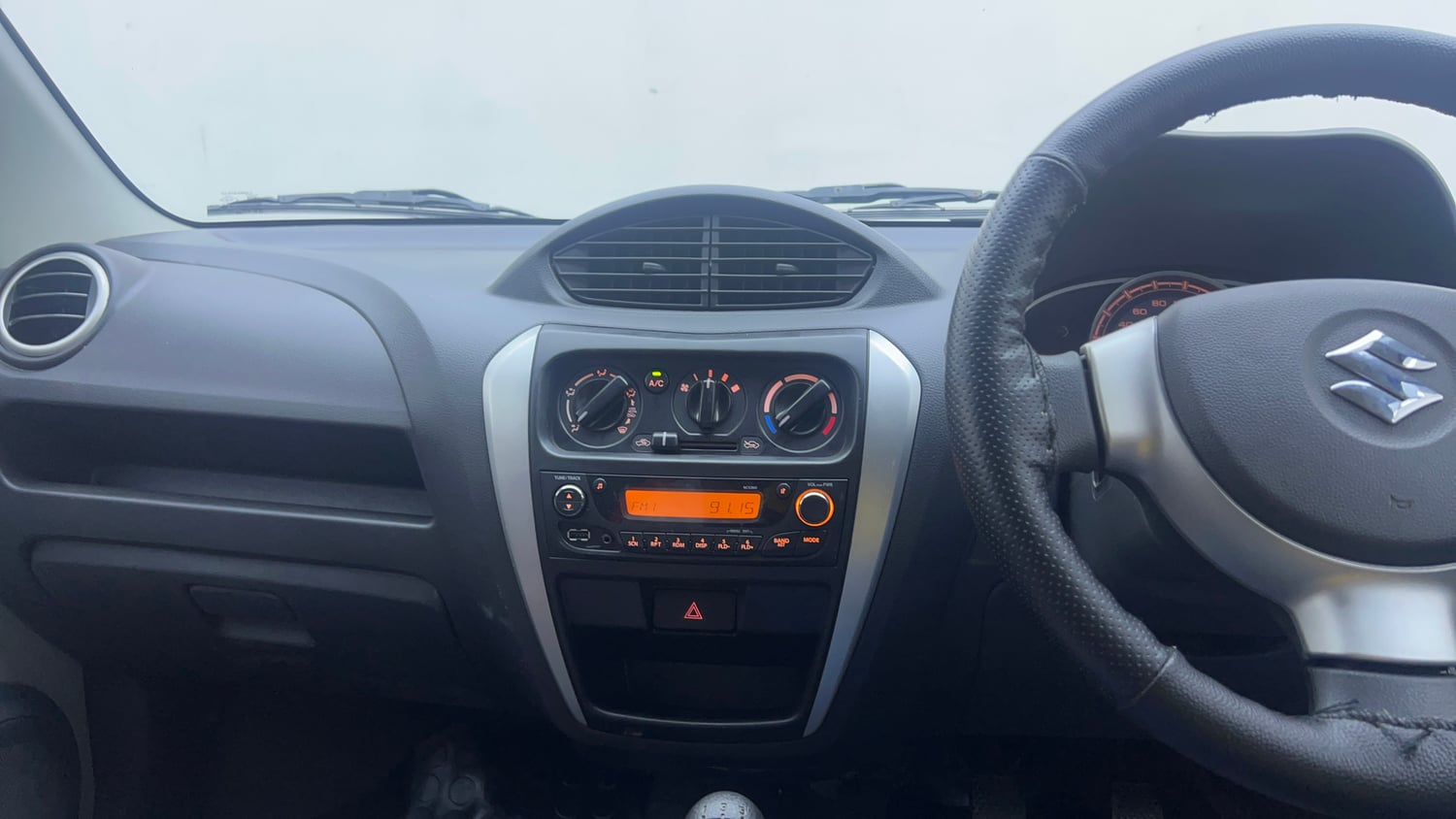 Used 2017 Maruti Suzuki Alto 800 VXi Petrol Manual interior MUSIC SYSTEM & AC CONTROL VIEW