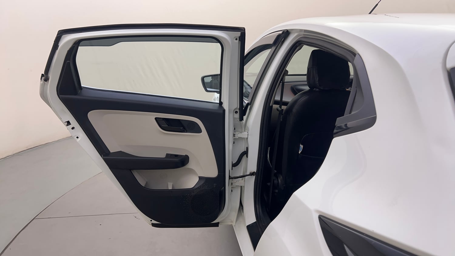 Used 2022 Tata Altroz XM Plus Petrol Petrol Manual interior LEFT REAR DOOR OPEN VIEW