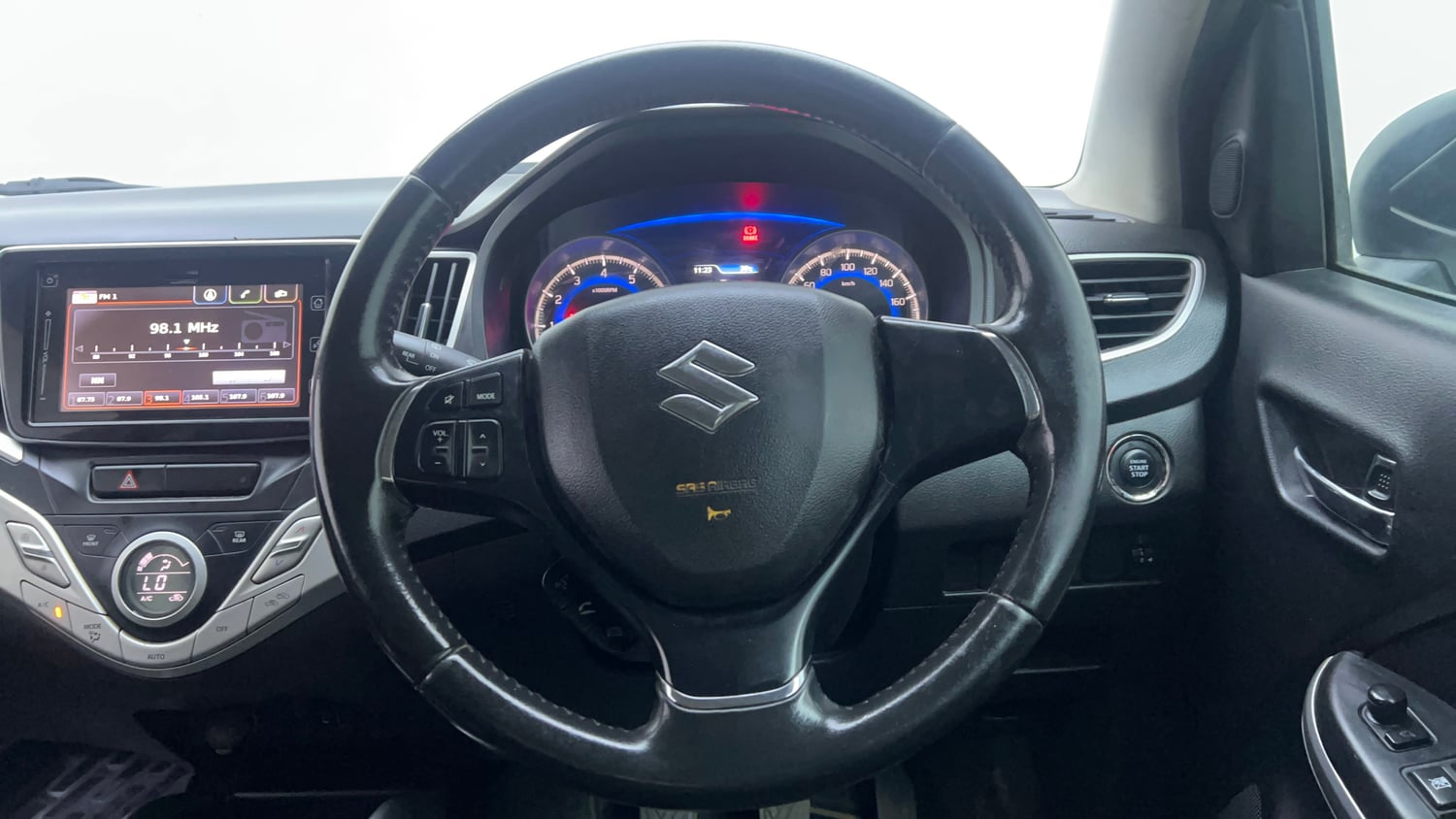 Used 2015 Maruti Suzuki Baleno Alpha 1.2 Petrol Manual interior STEERING VIEW
