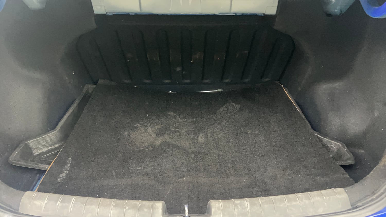 Used 2015 Hyundai Xcent S 1.2 (O) Petrol Manual interior DICKY INSIDE VIEW
