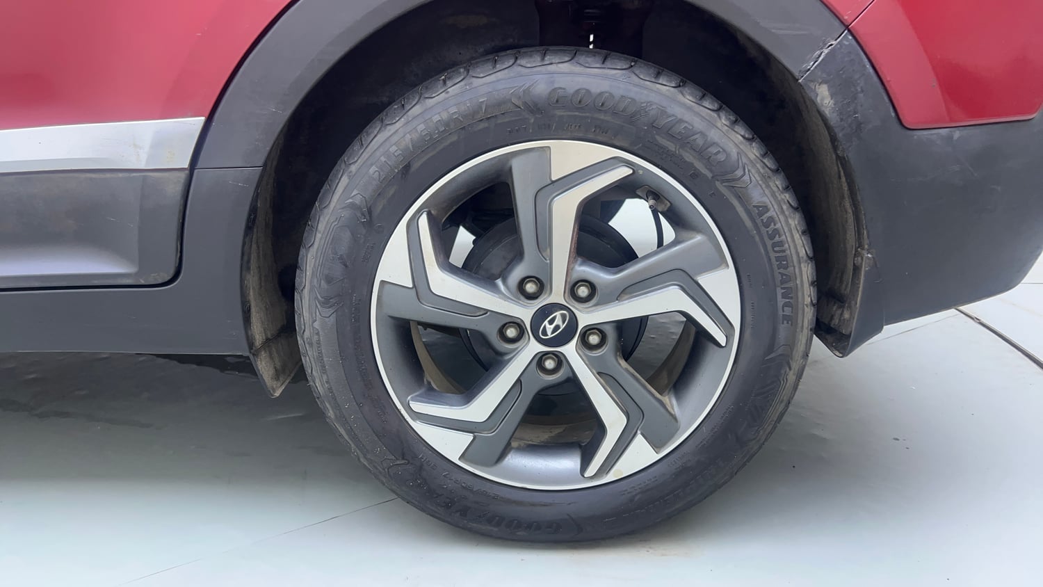 Used 2019 Hyundai Creta SX 1.6 AT Petrol Petrol Automatic tyres LEFT REAR TYRE RIM VIEW