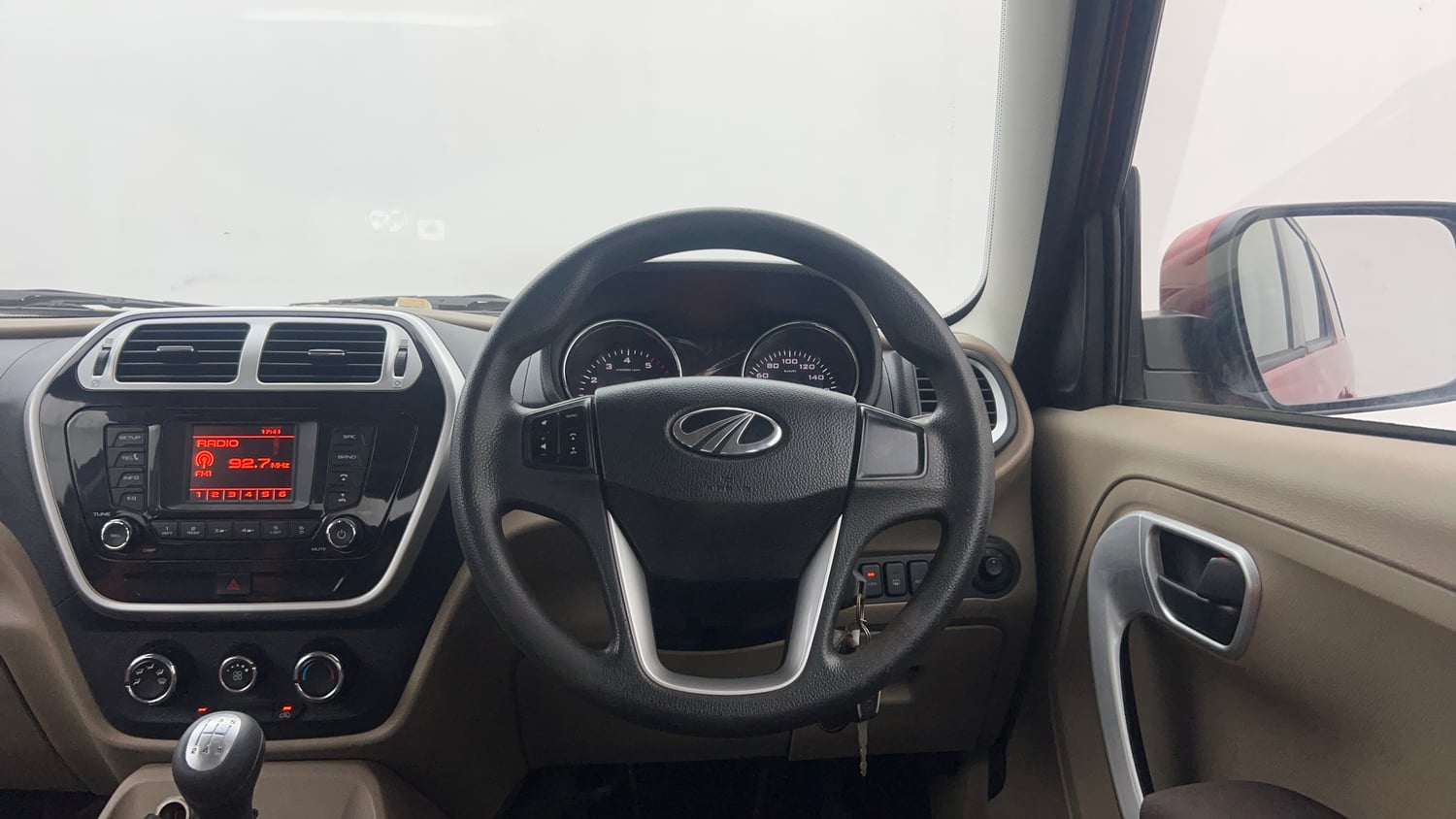 Used 2017 Mahindra TUV300 T8 mHAWK100 Dual Tone Diesel Manual interior STEERING VIEW