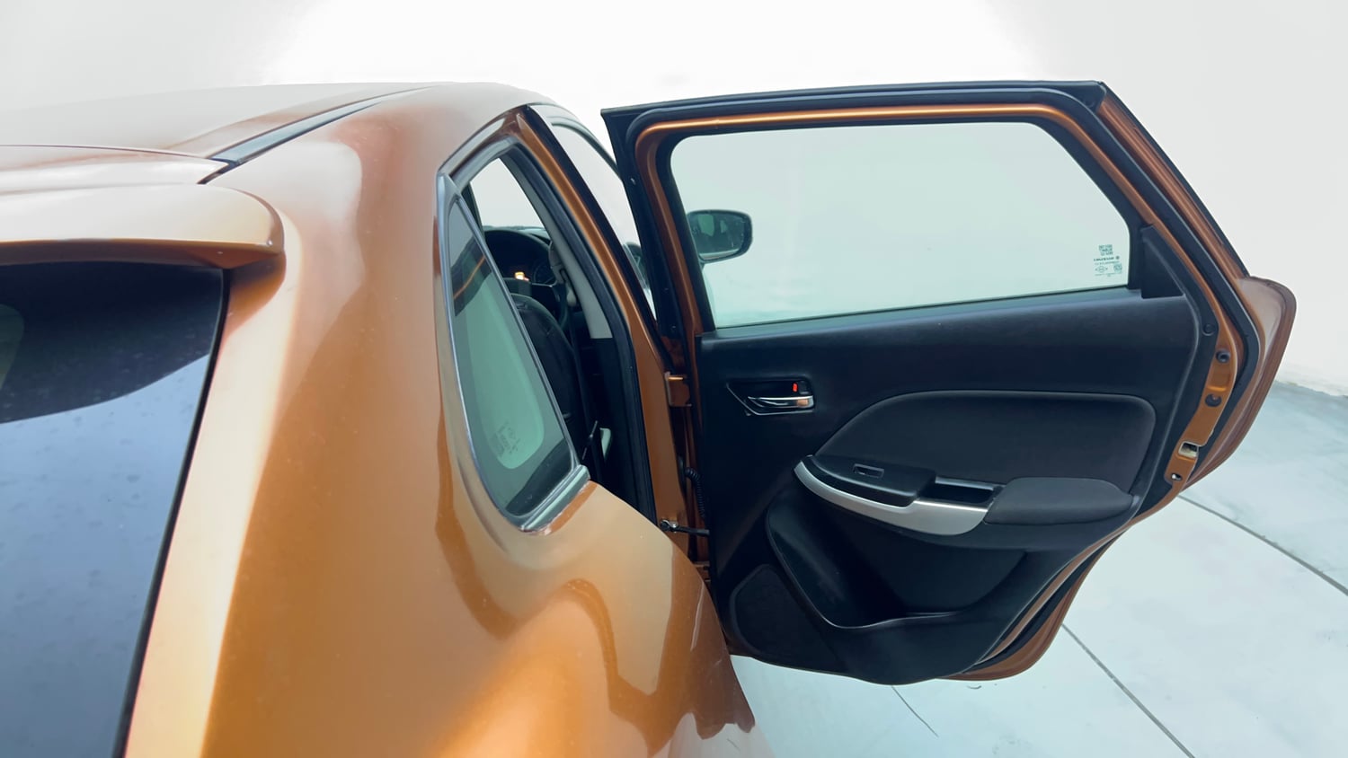 Used 2018 Maruti Suzuki Baleno Alpha 1.2 Petrol Manual interior RIGHT REAR DOOR OPEN VIEW