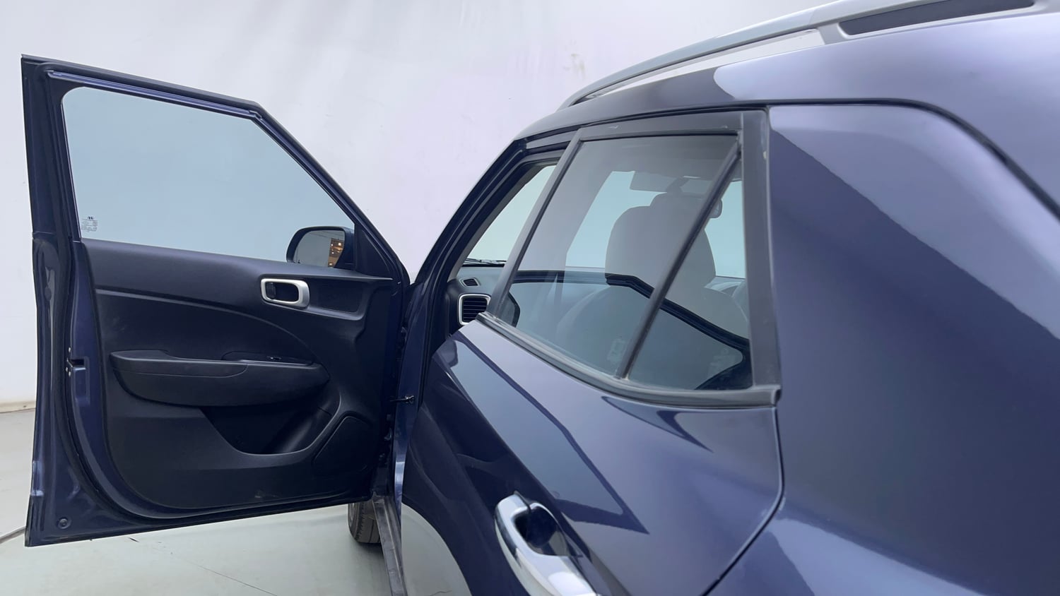 Used 2019 Hyundai Venue SX Plus 1.0 Turbo DCT Petrol Automatic interior LEFT FRONT DOOR OPEN VIEW