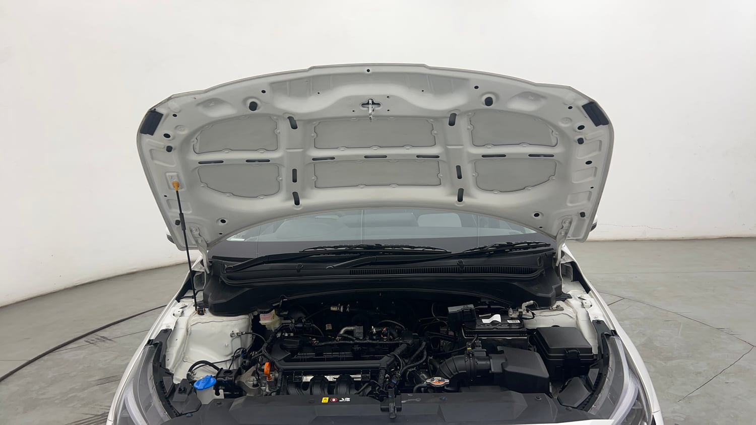 Used 2024 Hyundai New i20 Asta (O) 1.2 IVT Petrol Automatic engine ENGINE & BONNET OPEN FRONT VIEW