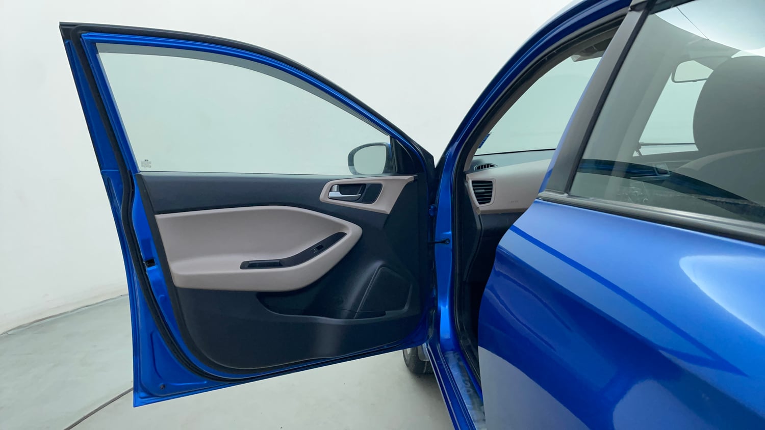 Used 2019 Hyundai Elite i20 Asta 1.2 (O) Petrol Manual interior LEFT FRONT DOOR OPEN VIEW