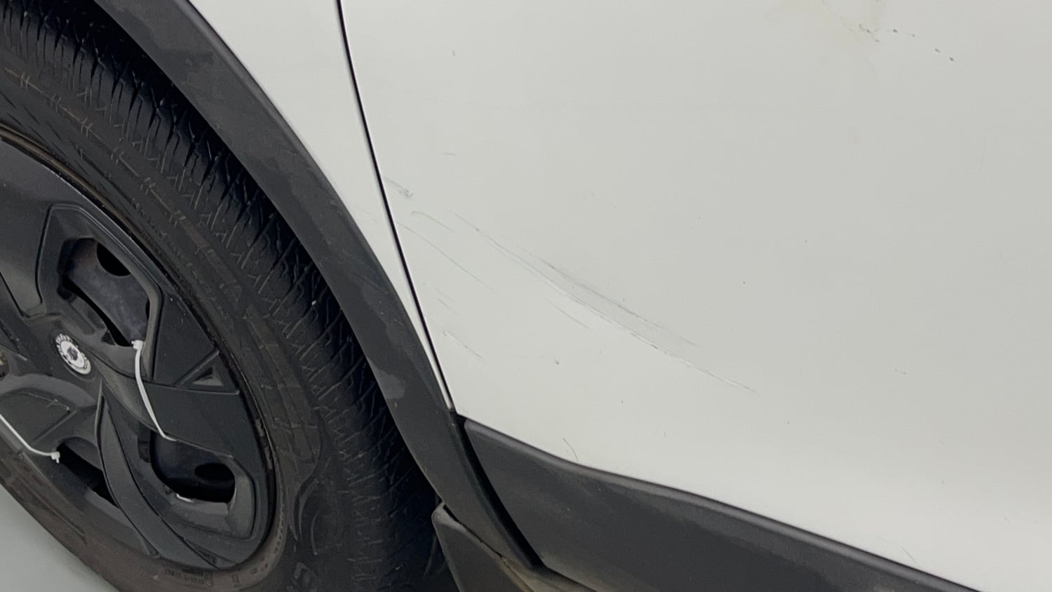 Used 2025 Tata Punch Adventure Plus AMT Petrol Automatic dents MINOR DENT