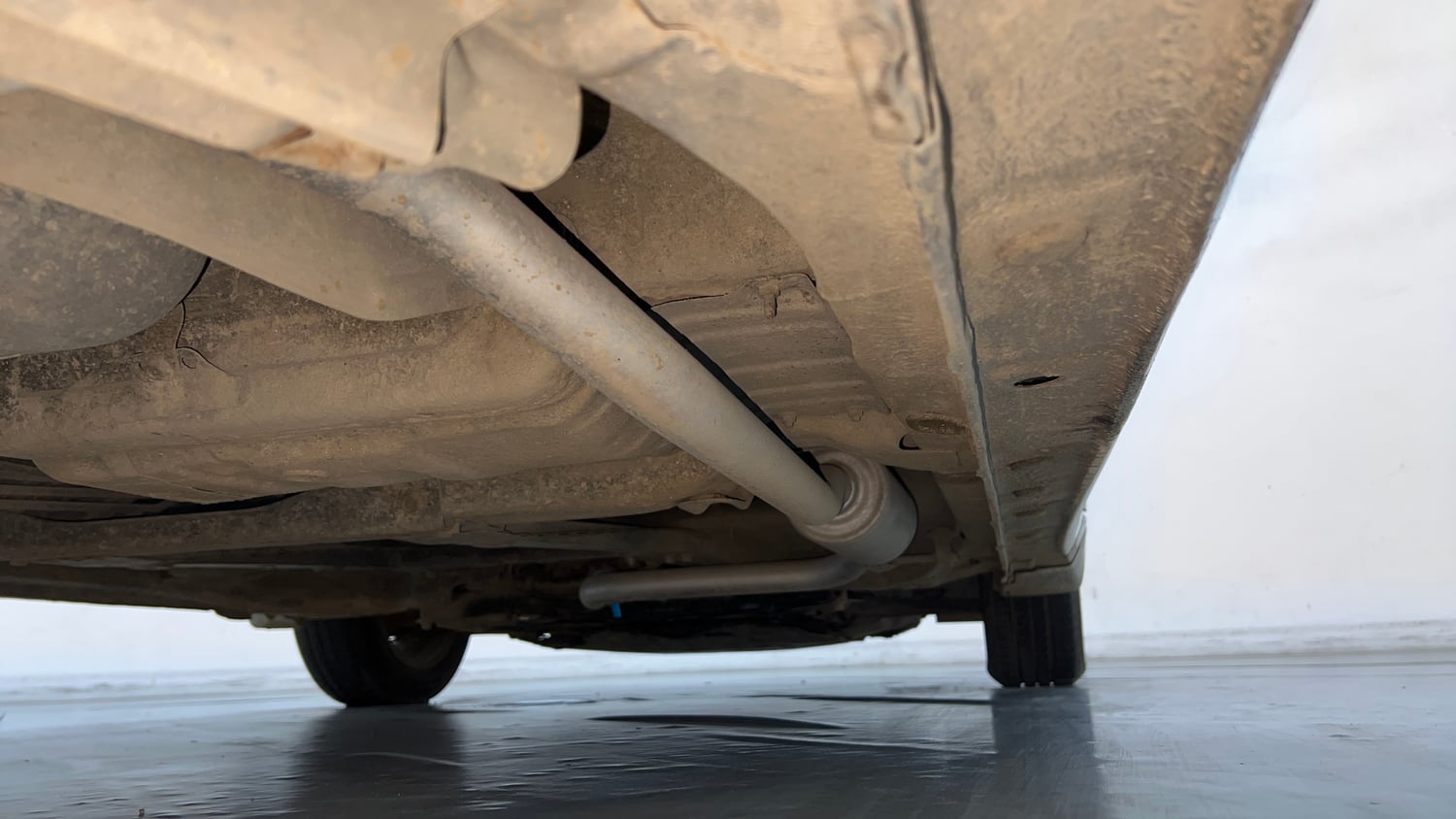 Used 2014 Honda City VX CVT Petrol Automatic extra REAR RIGHT UNDERBODY VIEW