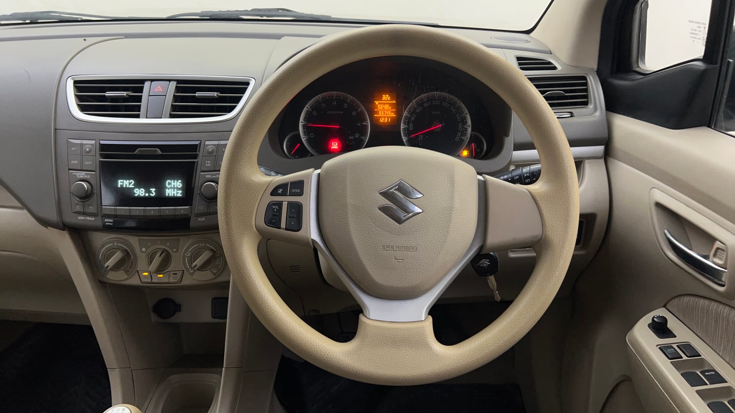 Used 2015 Maruti Suzuki Ertiga ZXi Petrol Manual top_features Steering mounted controls
