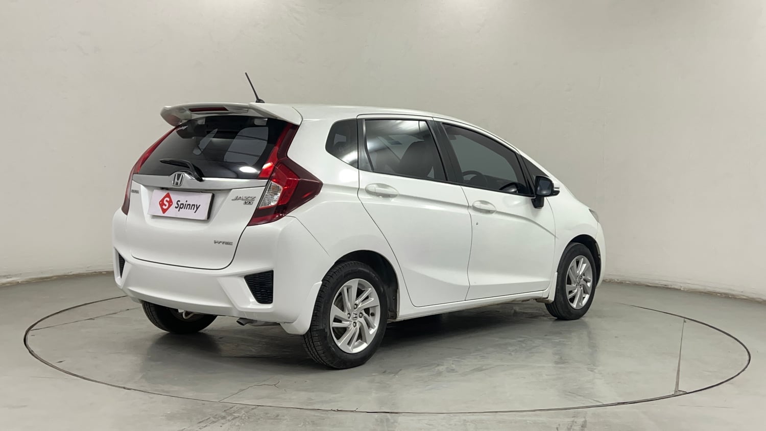 Used 2016 Honda Jazz VX Petrol Petrol Manual exterior RIGHT REAR CORNER VIEW