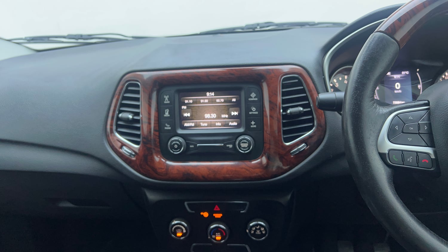 Used 2019 Jeep Compass Sport 1.4 Petrol Petrol Manual interior MUSIC SYSTEM & AC CONTROL VIEW