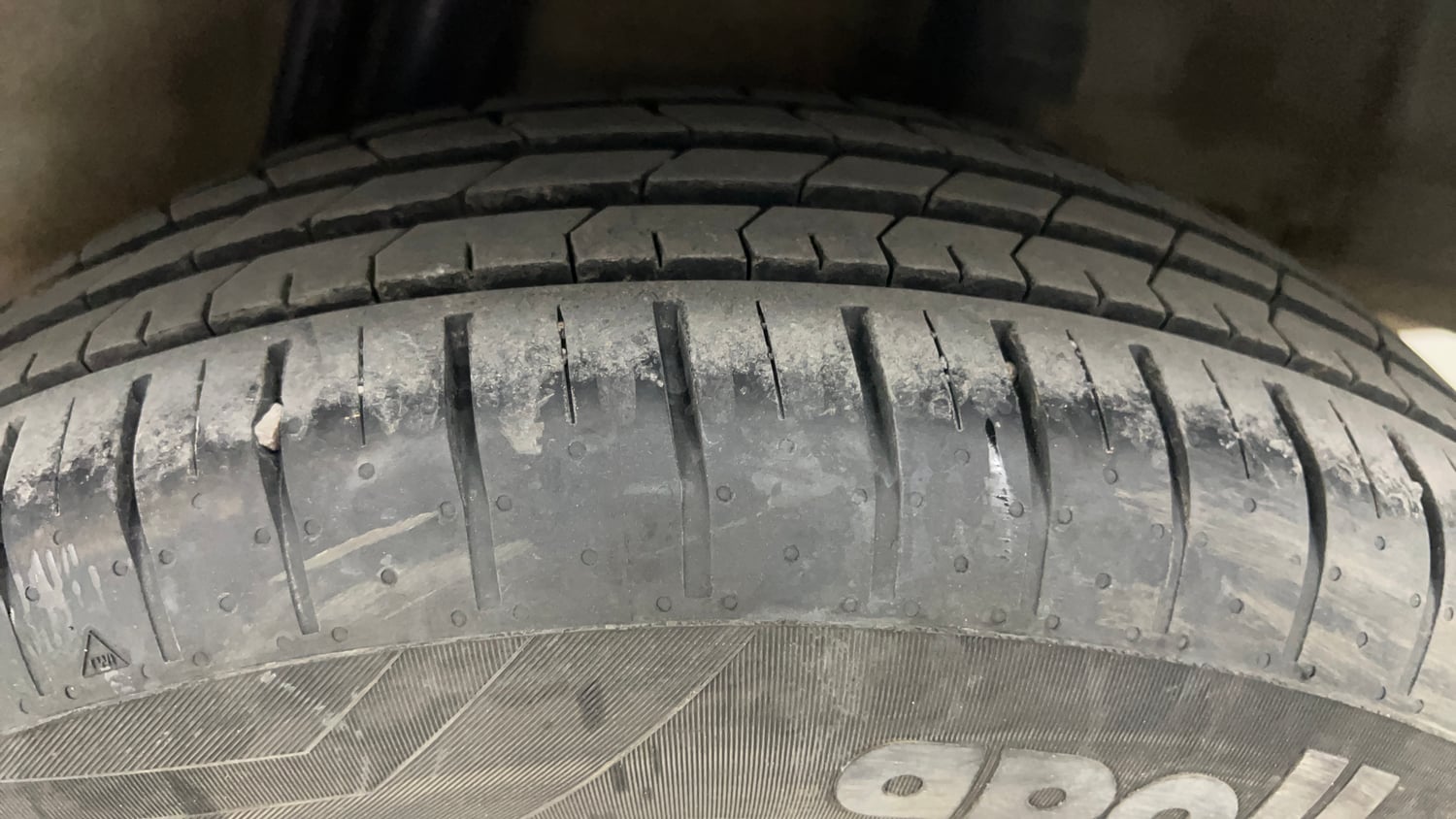Used 2013 Honda City 1.5 S MT Petrol Manual tyres LEFT REAR TYRE TREAD VIEW