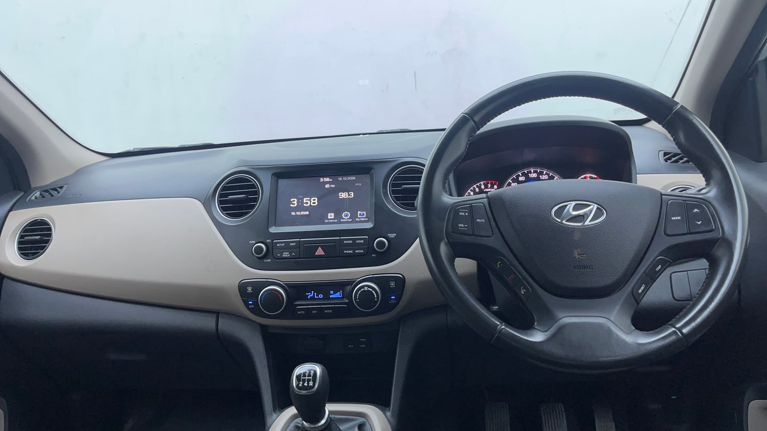 Used 2017 Hyundai Grand i10 Asta 1.2 Kappa VTVT Petrol Manual interior DASHBOARD VIEW