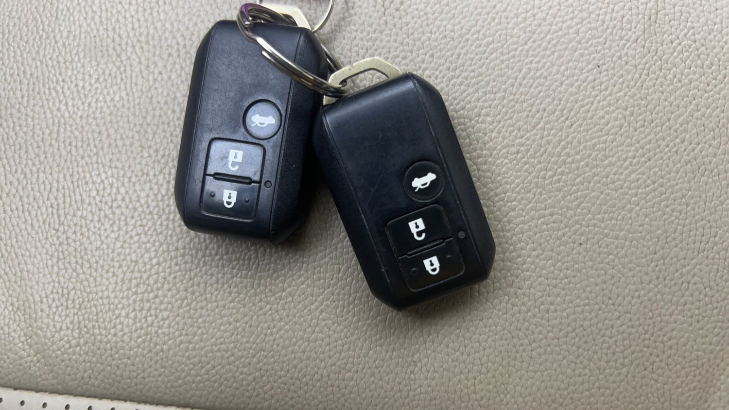 Used 2018 Maruti Suzuki Dzire ZXi Plus AMT Petrol Automatic extra CAR KEY VIEW